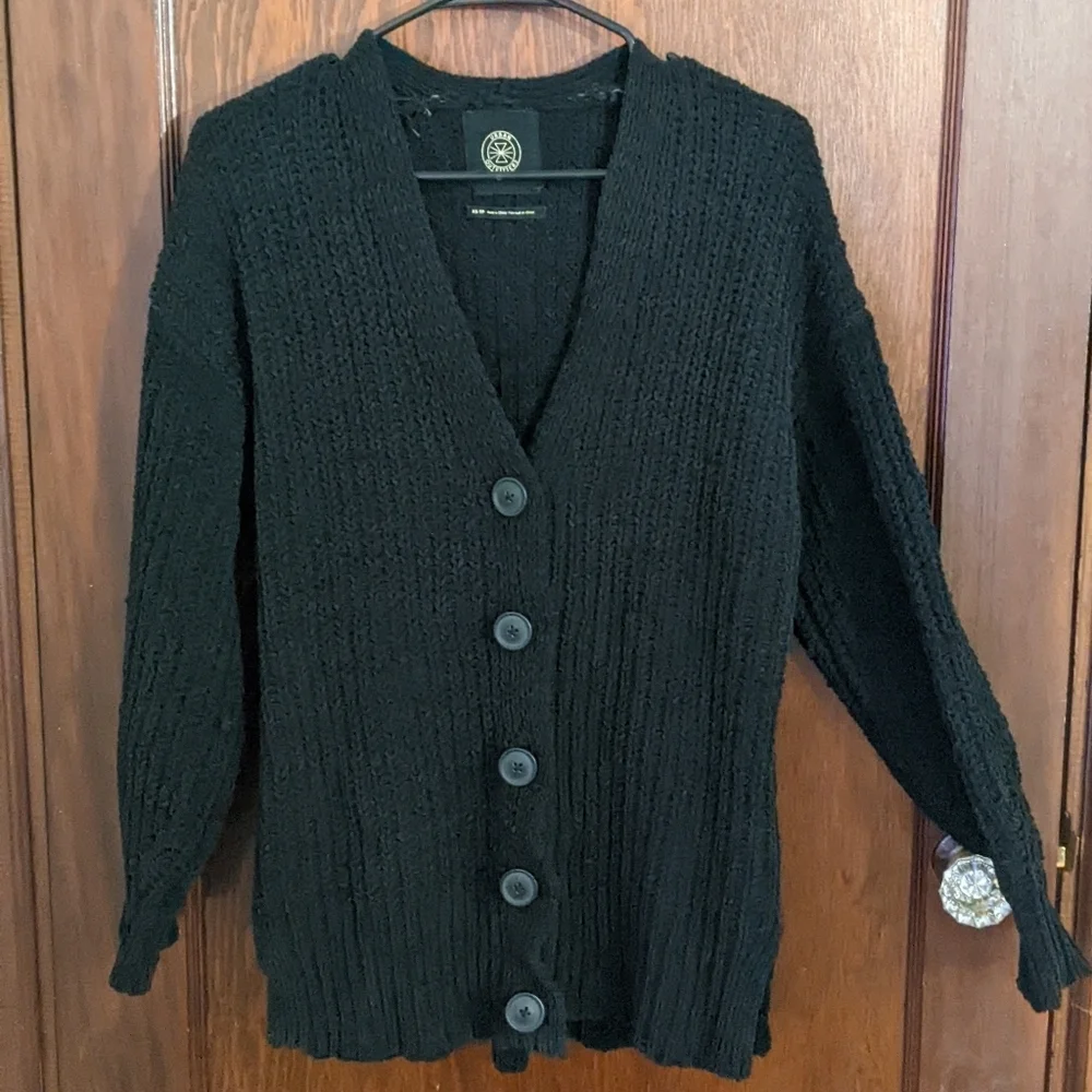 Urban Outfitters Black Knit Long Sleeve Button Front Parker Cardigan Size XS